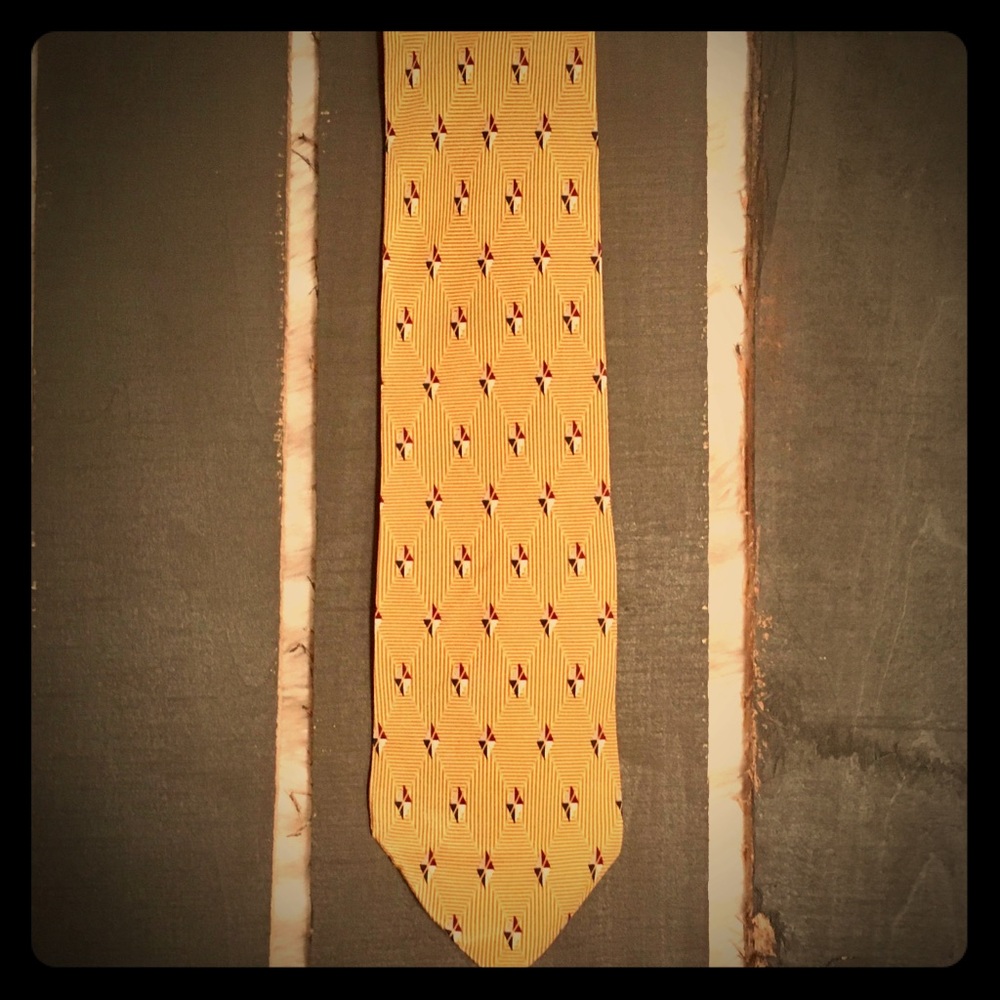 Golden Van Heusen Tie
